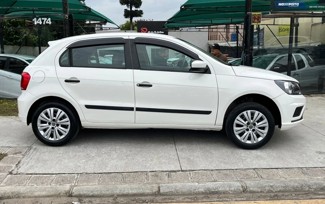 imagem-https://www.socarrao.com.br/sc-vehicle-images-prod/3389979/1787425874868-12_011155.jpg