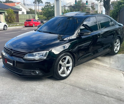 Volkswagen Jetta 2011 Preto — foto 1 de 3