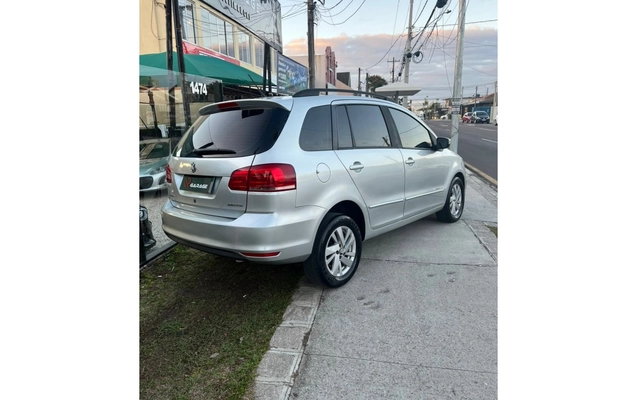 imagem-https://www.socarrao.com.br/sc-vehicle-images-prod/3390031/1787426145755-1_022504.jpg