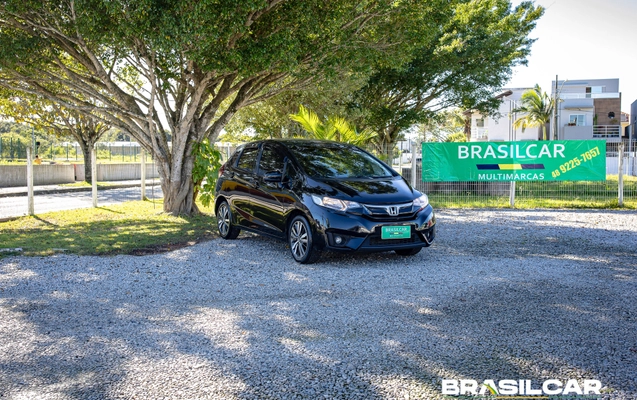 imagem-https://www.socarrao.com.br/sc-vehicle-images-prod/3390090/1787428098121-003_21048b2f2dfe73b7e60c82a4274c9d39.jpg