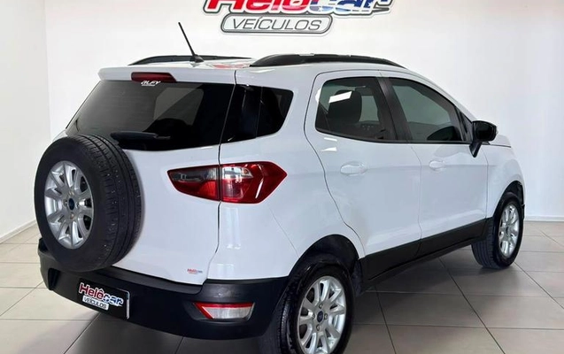 imagem-https://www.socarrao.com.br/sc-vehicle-images-prod/3390221/1788360722259-8407800_2_B_1abb9d3dd5.jpeg
