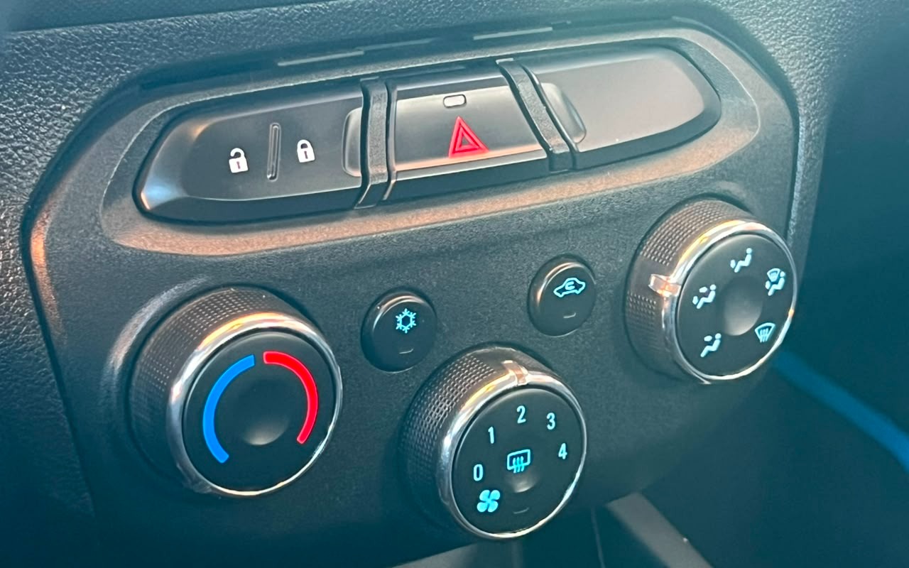 imagem-https://www.socarrao.com.br/sc-vehicle-images-prod/3390438/1787438005044-V2hhdHNBcHAgSW1hZ2UgMjAyNi0wOC0yMiBhdCAwOS4xOS4yNiAoNykuanBlZw.jpeg
