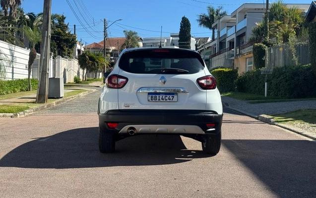 imagem-https://www.socarrao.com.br/sc-vehicle-images-prod/3398605/1788963021611-8408302_7_B_4604abc211.jpeg