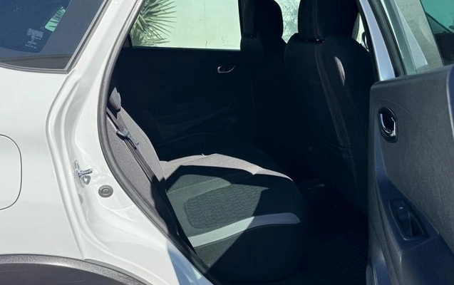 imagem-https://www.socarrao.com.br/sc-vehicle-images-prod/3398605/1788963021631-8408302_9_B_d88a091bd4.jpeg