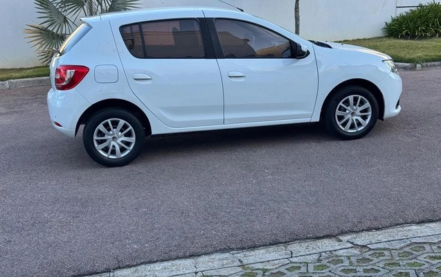 imagem-https://www.socarrao.com.br/sc-vehicle-images-prod/3398607/1788963027132-8408307_14_B_e6529c05f1.jpeg