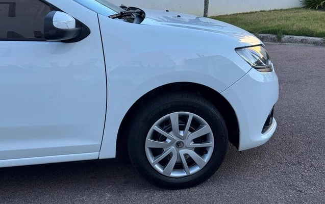 imagem-https://www.socarrao.com.br/sc-vehicle-images-prod/3398607/1788963027162-8408307_8_B_b0b72c88ca.jpeg