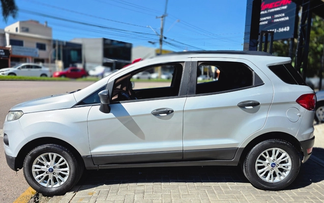 imagem-https://www.socarrao.com.br/sc-vehicle-images-prod/3398632/1787518128708-MjAyNjA4MjFfMTM0MjM4LmpwZw.jpg