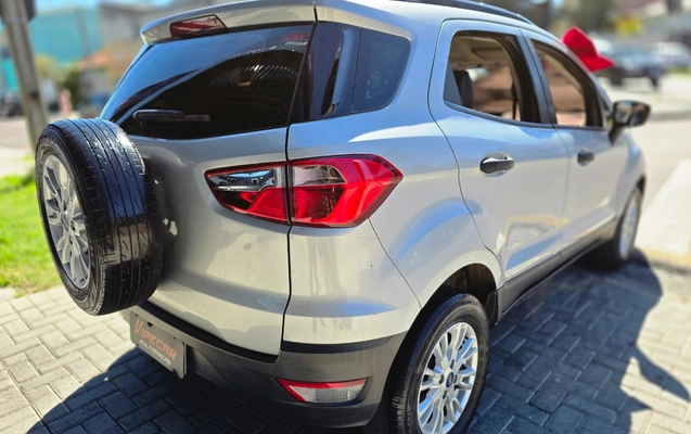 imagem-https://www.socarrao.com.br/sc-vehicle-images-prod/3398632/1787518129004-MjAyNjA4MjFfMTM0MjU5LmpwZw.jpg