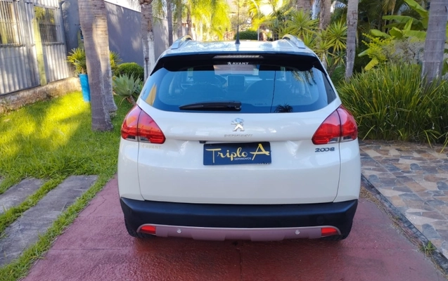 imagem-https://www.socarrao.com.br/sc-vehicle-images-prod/34037/1785416715315-j2RWDka3txgQlCMaYAlwvBSI69u75oT0.jpg