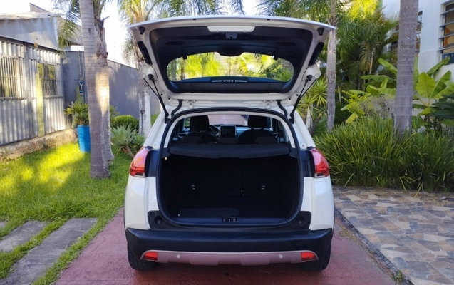 imagem-https://www.socarrao.com.br/sc-vehicle-images-prod/34037/1785416715317-YucU0PN82Ed4fX5U6bXchNSKtyJWm0f2.jpg