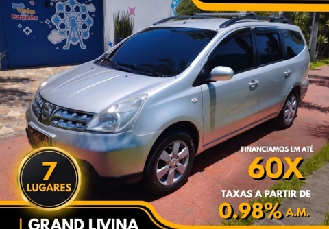 Nissan LIVINA 2011 Prata — foto 1 de 3