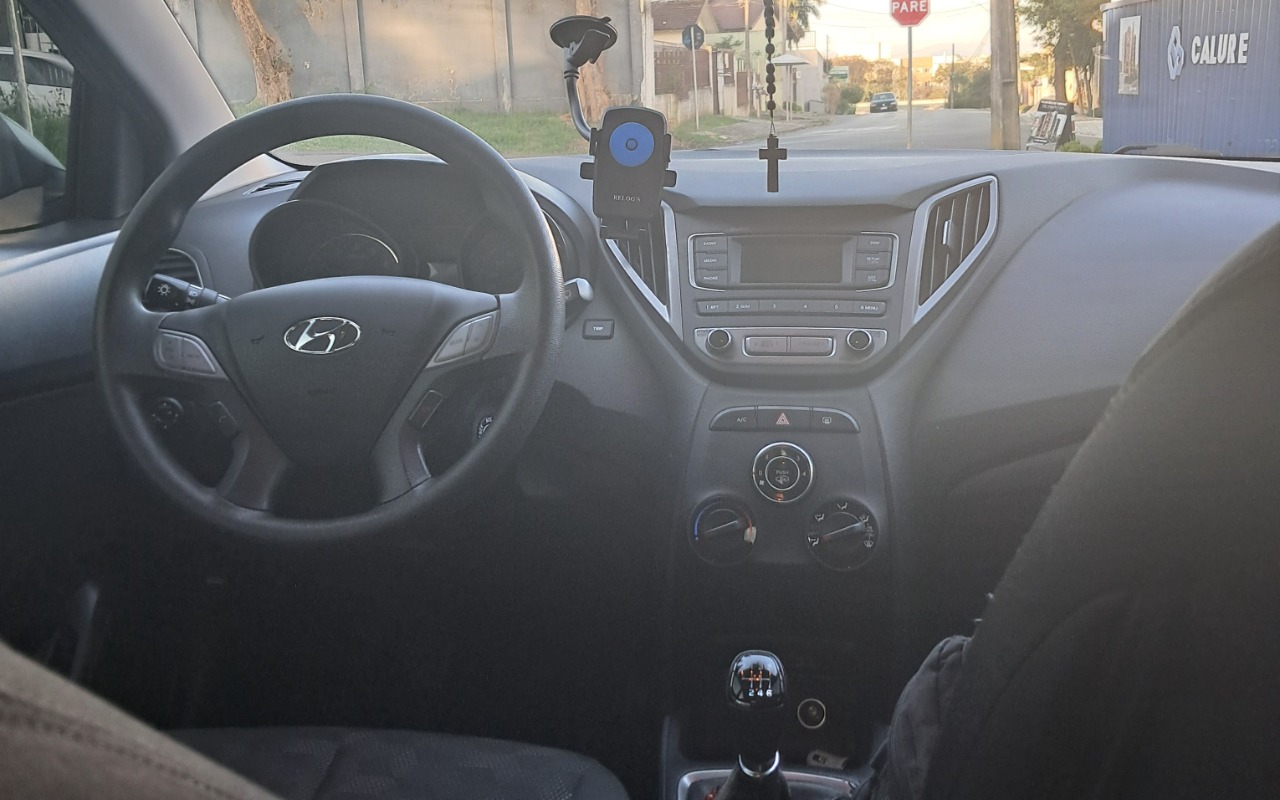 imagem-https://www.socarrao.com.br/sc-vehicle-images-prod/3406271/1787606585998-MjAyNjA4MjRfMTcxODI5LmpwZw.jpg