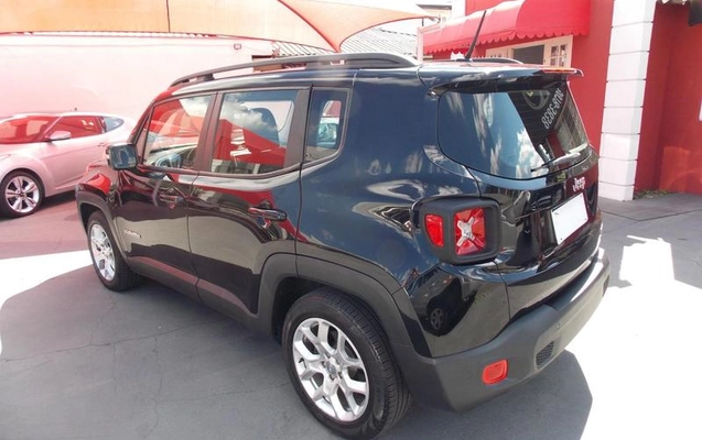 imagem-https://www.socarrao.com.br/sc-vehicle-images-prod/3406281/1787571370325-8014018_0_B_52bdb0cab1.jpeg