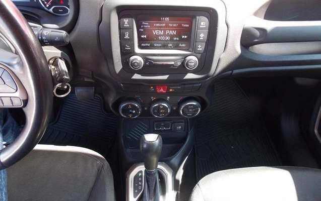 imagem-https://www.socarrao.com.br/sc-vehicle-images-prod/3406281/1787571370329-8014018_14_B_3151e500ee.jpeg
