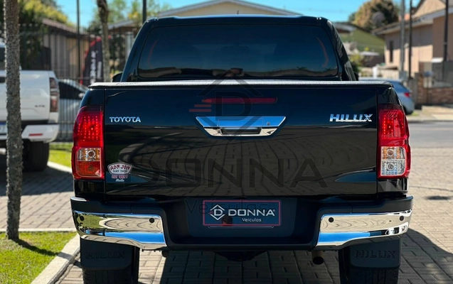 imagem-https://www.socarrao.com.br/sc-vehicle-images-prod/3406307/1787572822679-196d669f83ed42c88f3a80a5a113dd88_1787572708539.jpg