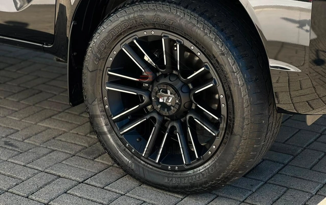 imagem-https://www.socarrao.com.br/sc-vehicle-images-prod/3406307/1787572822681-353babf1cb7a43599719fe30a7609286_1787572708550.jpg
