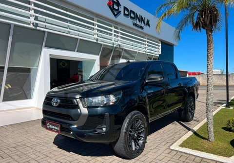 Toyota Hilux 2024 Preto — foto 1 de 3