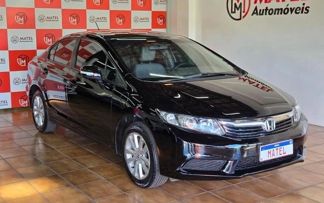 imagem-https://www.socarrao.com.br/sc-vehicle-images-prod/3406327/1787777851832-8408598_6_B_a7bc15288e.jpeg