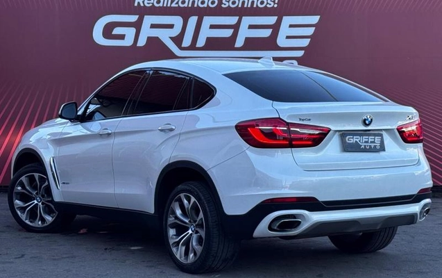 imagem-https://www.socarrao.com.br/sc-vehicle-images-prod/3406334/1787573415115-8404962_5_B_896f8952ba.jpeg