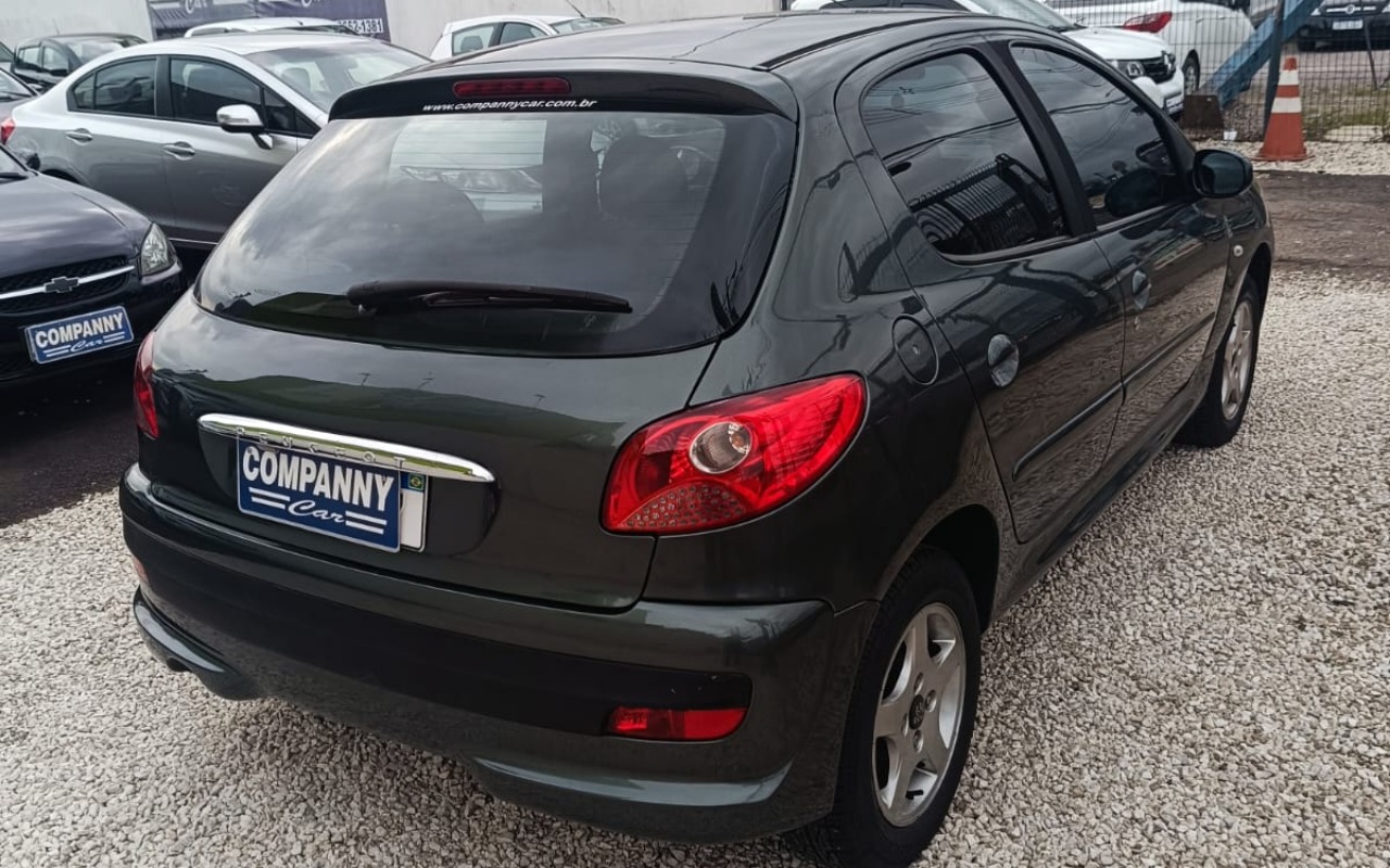 imagem-https://www.socarrao.com.br/sc-vehicle-images-prod/3406926/1788535322563-V2hhdHNBcHAgSW1hZ2UgMjAyNi0wOS0wNCBhdCAxMS41OC4xOS5qcGVn.jpeg