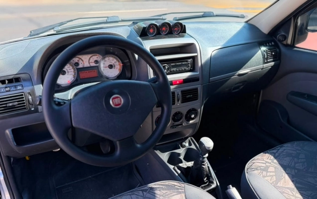 imagem-https://www.socarrao.com.br/sc-vehicle-images-prod/3407192/1787576760391-szHxfQsvbpXrdwlvELXuy5vsKp4Vshw5.jpg