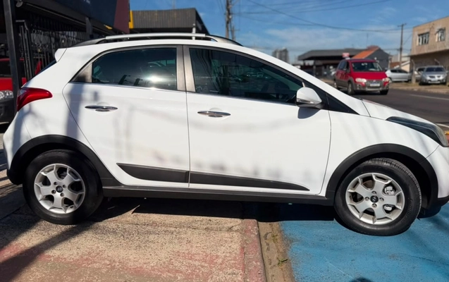 imagem-https://www.socarrao.com.br/sc-vehicle-images-prod/3407235/1787576809711-OzCcrFxphR1RTPH9g7UqhpKFj2e6NBhh.jpg