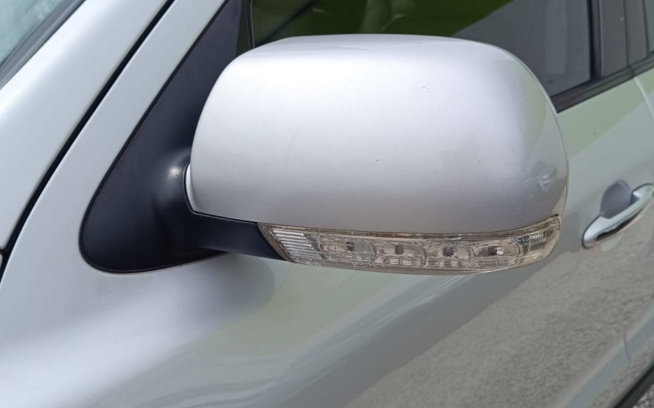 imagem-https://www.socarrao.com.br/sc-vehicle-images-prod/3407371/1789161363486-V2hhdHNBcHAgSW1hZ2UgMjAyNi0wOS0xMSBhdCAxOC4wNC4yMyAoMykuanBlZw.jpeg