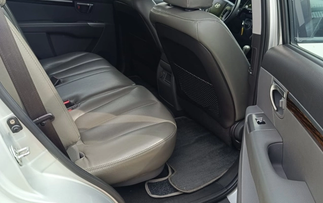 imagem-https://www.socarrao.com.br/sc-vehicle-images-prod/3407371/1789161363963-V2hhdHNBcHAgSW1hZ2UgMjAyNi0wOS0xMSBhdCAxOC4wNC4yMiAoMSkuanBlZw.jpeg