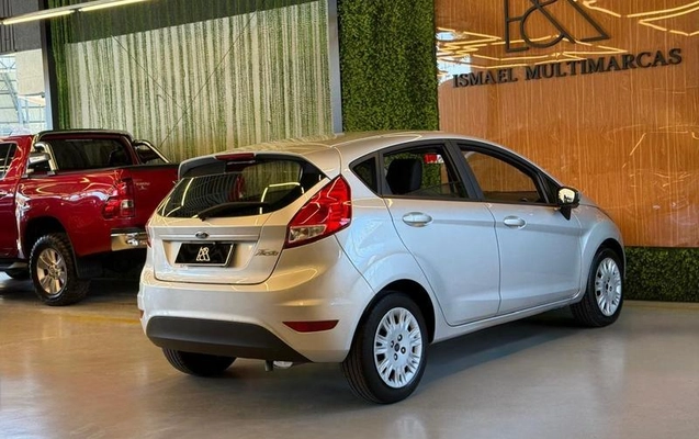 imagem-https://www.socarrao.com.br/sc-vehicle-images-prod/3407404/1789473229922-8383892_9_B_2f7dc0876a.jpeg