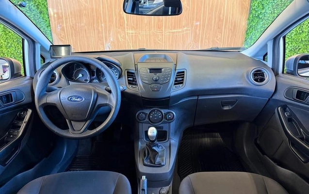 imagem-https://www.socarrao.com.br/sc-vehicle-images-prod/3407404/1789473229928-8383892_7_B_2e630d8e12.jpeg