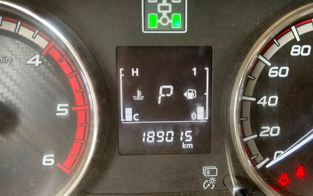 imagem-https://www.socarrao.com.br/sc-vehicle-images-prod/3407472/1787577333434-807cfa95-4589-4f06-8e1b-ed47d161d098.jpg