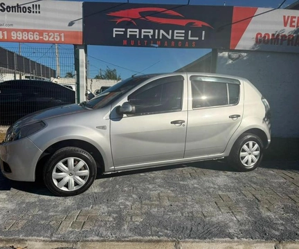 Renault Sandero 2014 Prata — foto 1 de 3
