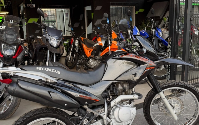 imagem-https://www.socarrao.com.br/sc-vehicle-images-prod/3407782/1787577796222-Nzc3MTg2MDcwXzE4MTIyNTg1NjM1ODQyMjQ4XzIxMzUxMzc5OTUzNTY5NDQ0Mzdfbi5qcGc.jpg