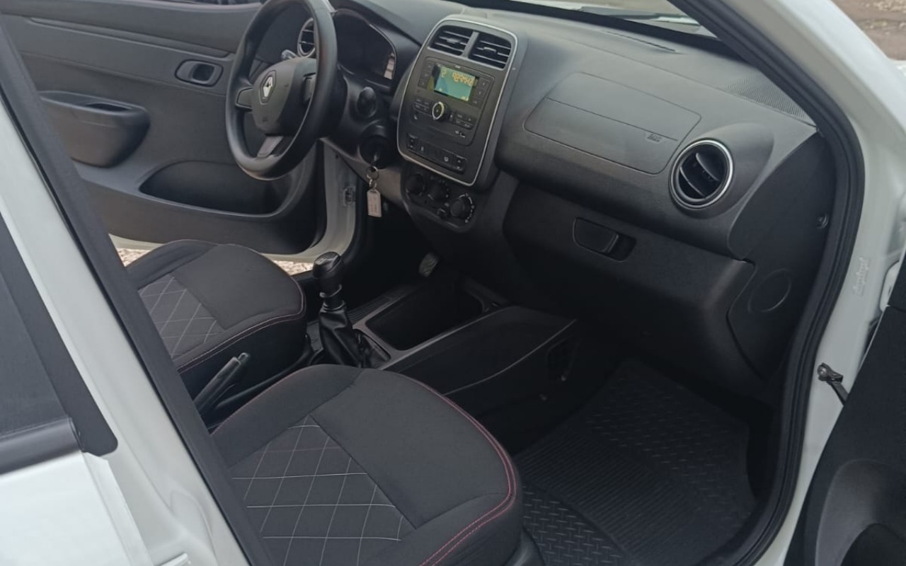 imagem-https://www.socarrao.com.br/sc-vehicle-images-prod/3407806/1789162171645-V2hhdHNBcHAgSW1hZ2UgMjAyNi0wOS0xMSBhdCAxOC4xNy4xMyAoMSkuanBlZw.jpeg