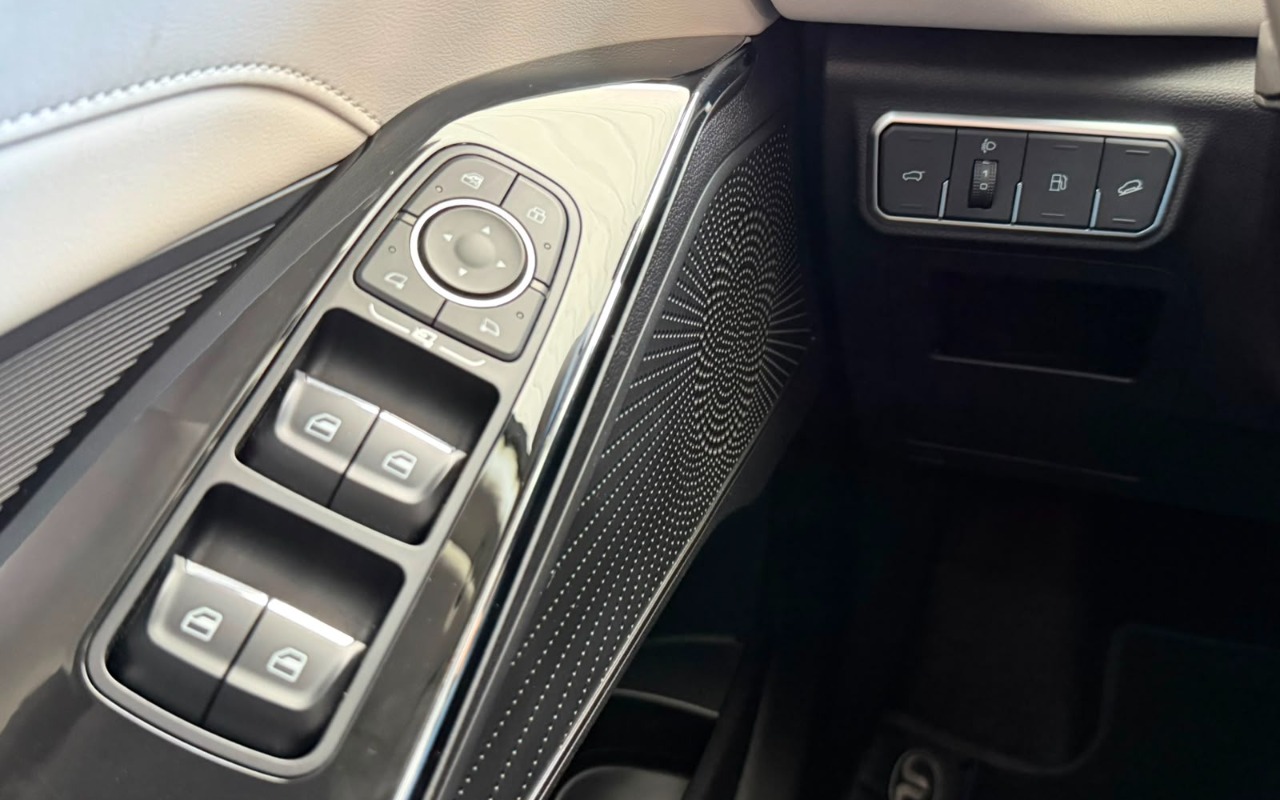 imagem-https://www.socarrao.com.br/sc-vehicle-images-prod/3407868/1787578468673-MTYuanBlZw.jpeg