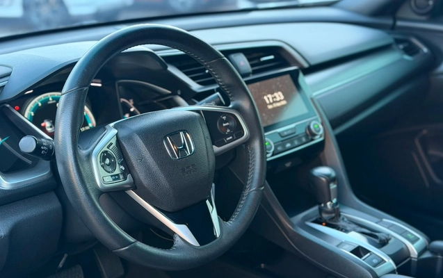 imagem-https://www.socarrao.com.br/sc-vehicle-images-prod/3408466/1787579974730-V2hhdHNBcHAgSW1hZ2UgMjAyNi0wOC0yNCBhdCAxMC4zMS4xMyAoMykuanBlZw.jpeg