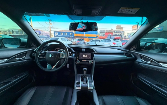 imagem-https://www.socarrao.com.br/sc-vehicle-images-prod/3408466/1787579974849-V2hhdHNBcHAgSW1hZ2UgMjAyNi0wOC0yNCBhdCAxMC4zMS4xNCAoMSkuanBlZw.jpeg