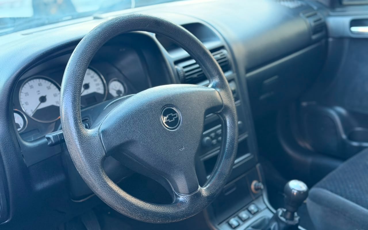 imagem-https://www.socarrao.com.br/sc-vehicle-images-prod/3408693/1787580946657-V2hhdHNBcHAgSW1hZ2UgMjAyNi0wOC0yNCBhdCAxMC4zMy4wOC5qcGVn.jpeg