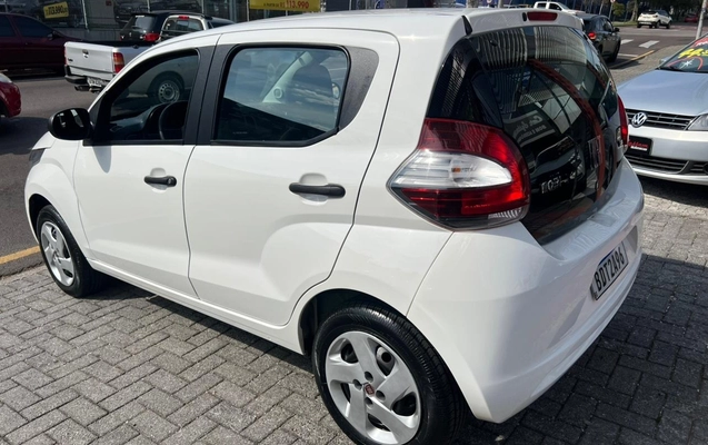 imagem-https://www.socarrao.com.br/sc-vehicle-images-prod/3408939/1787941190780-Ni5qcGc.jpg