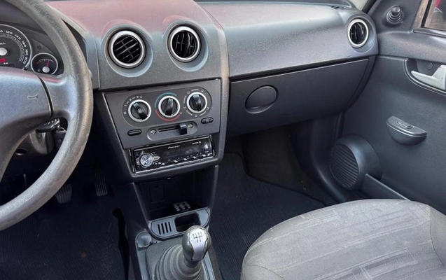 imagem-https://www.socarrao.com.br/sc-vehicle-images-prod/3408981/1789391790555-8364658_10_B_0c238f3994.jpeg