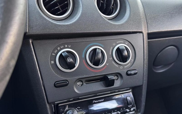 imagem-https://www.socarrao.com.br/sc-vehicle-images-prod/3408981/1789391790557-8364658_11_B_1342a32961.jpeg
