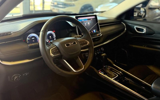 imagem-https://www.socarrao.com.br/sc-vehicle-images-prod/3408983/1788212499035-8324410_6_B_36220c905b.jpeg