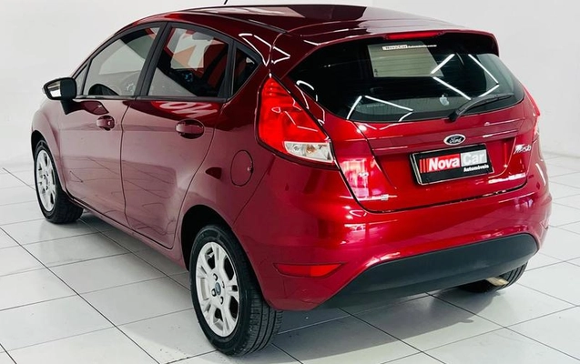 imagem-https://www.socarrao.com.br/sc-vehicle-images-prod/3409513/1789649329224-8409350_5_B_732374c441.jpeg