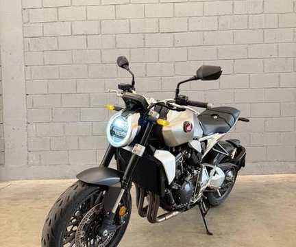 Honda CB 1000R/ABS 2023 Prata — foto 1 de 3
