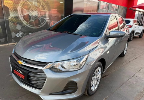 Chevrolet Onix 2023 Cinza — foto 1 de 3