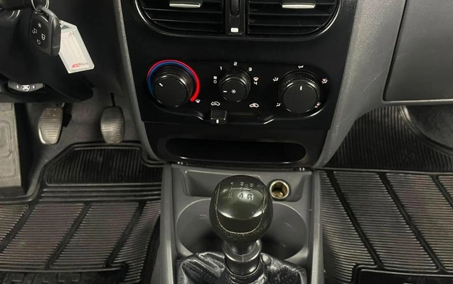 imagem-https://www.socarrao.com.br/sc-vehicle-images-prod/3409772/1789069404682-8386617_5_B_9f04f997de.jpeg