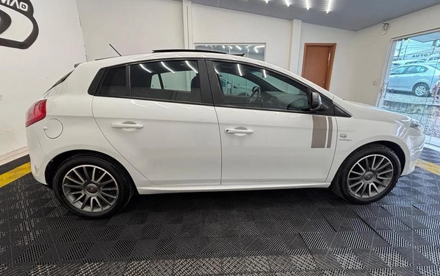 imagem-https://www.socarrao.com.br/sc-vehicle-images-prod/3410084/1787753062843-8378480_4_B_73c7d3a006.jpeg
