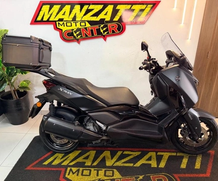 YAMAHA XMAX 250 ABS 2025 Preto — foto 1 de 3