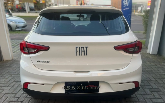 imagem-https://www.socarrao.com.br/sc-vehicle-images-prod/3410303/1787684128209-vehicle_image_1787684093_499603f77cd52a1ea7db32059fd754a7.jpeg