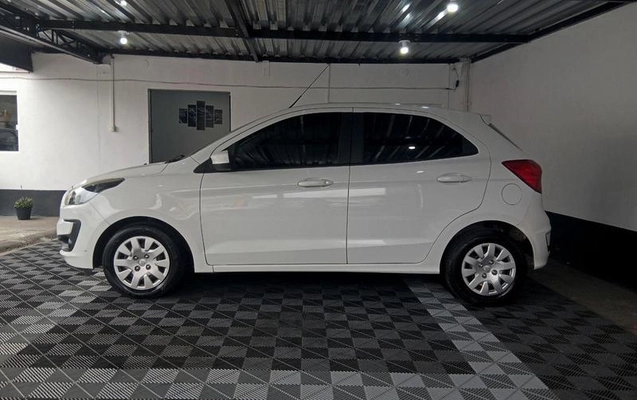 imagem-https://www.socarrao.com.br/sc-vehicle-images-prod/3410752/1788627995228-8403743_0_B_327cef3917.jpeg